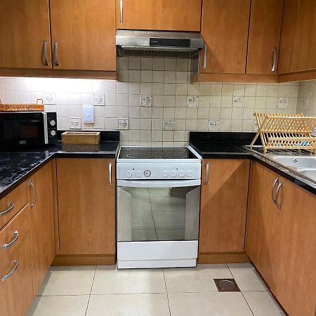 Metro Premium Location Spacious 2 Bedroom Apartment Right Next To The Metro Дубай Екстер'єр фото