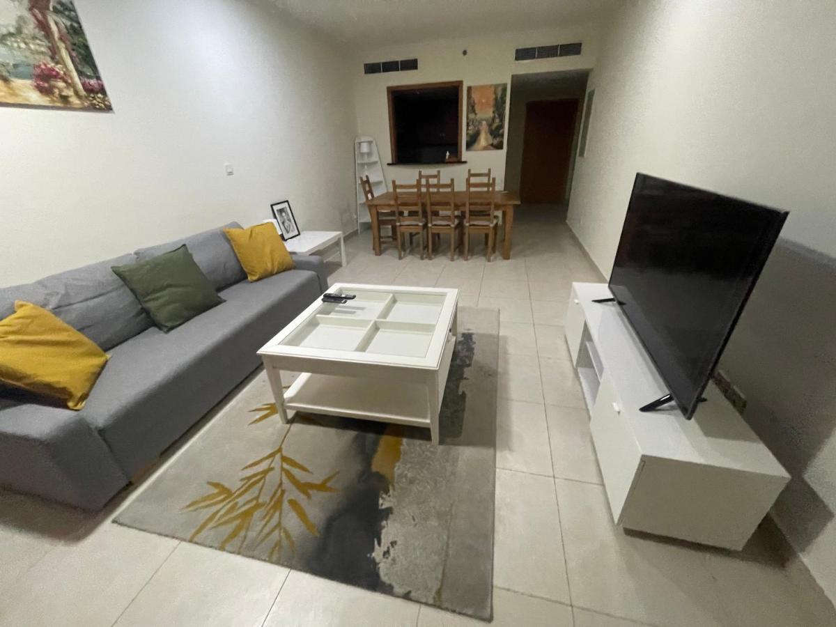 Metro Premium Location Spacious 2 Bedroom Apartment Right Next To The Metro Дубай Екстер'єр фото